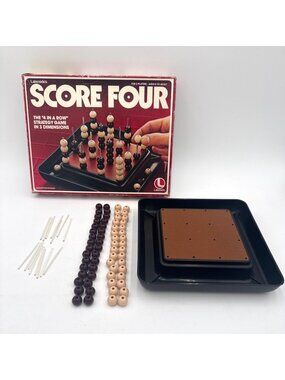 Vintage 1978 Lakeside Score Four 4 in a Row Strategy Game Missing one Peg